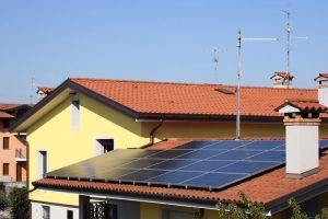 Instalacja solarna? Tak, ale tylko odpowiednio zamontowana!