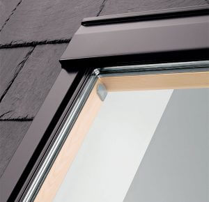 Fot. 1. Okno dachowe Velux z bezpieczną szybą P5.