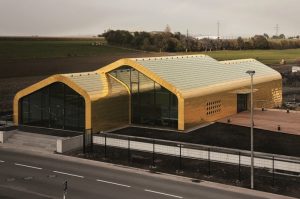 Między naturą a przemysłem - nowy budynek Luxlait