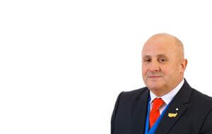Światowa Federacja Dekarska w rękach Michała Olszewskiego