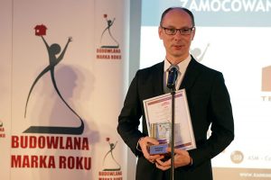 Dariusz  Pindel  ze  Złotą Budowlaną Marką Roku 2014 w kategorii materiały zamocowania budowlane  dla marki Wkręt-Met