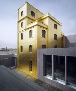 fundacja-pokryta-zlotem_16