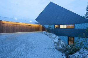 Edge House – dom na krawędzi