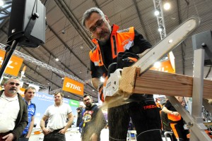 Hala 1, stoisko firmy  Stihl. 