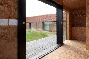 nowoczesna-STODOŁA-Stealth-Barn-20