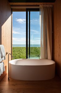 nowoczesnaSTODOŁA_scrubby-bay-house_28
