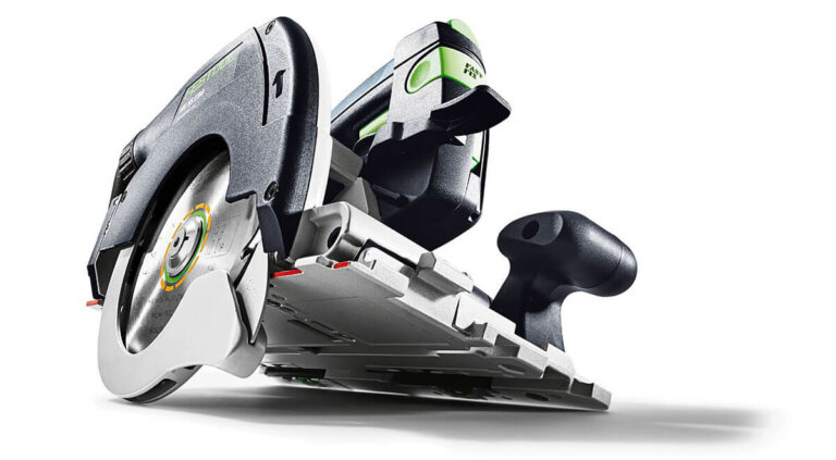 Fot. 1. Nowa osłona wahadłowa w HK 55 od Festool.