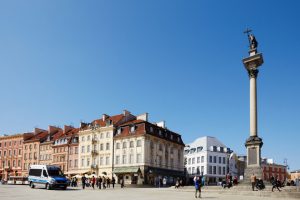 Budynek biurowo-usługowy Plac Zamkowy – Business with Heritage 