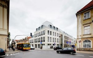 Budynek biurowo-usługowy Plac Zamkowy – Business with Heritage 