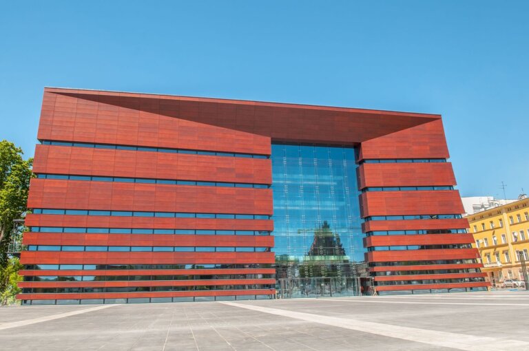 Narodowe Forum Muzyki - budynek jak instrument, budowa jak dyrygentura