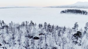 nowoczesna-STODOLA_HYTTE-FEMUNDEN-_aslak-haanshuus-akitekter_01 - Kopia - Kopia