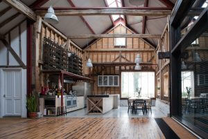 Ancient Party Barn, Liddicoat &Goldhill fot. Will Scott, Keith