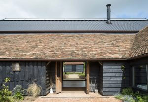 Ancient Party Barn, Liddicoat &Goldhill fot. Will Scott, Keith