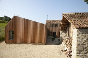 nowoczesna-stodola-starfall-farm-invisible-studio-05