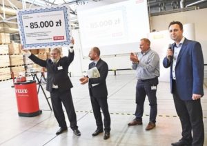 500_odlewejburmistrzjuliankruszyskiz-caburmistrzarafanowowiejskijorgenmlaursendyr-fabrykikrystanurekkierownikprodukcjizfabrykivelux