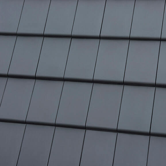 Nowoczesne oblicze ceramicznego dachu z dachówkami Röben Bergamo