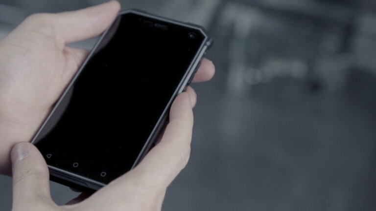 telefon MAXCOM Strong MS457