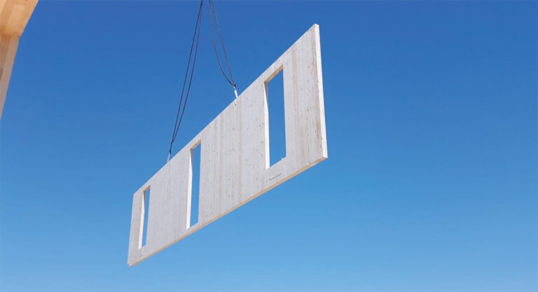 Konstrukcja z drewna klejonego HBE. Fot. www.glulam.pl - konstrukcyjne drewno klejone