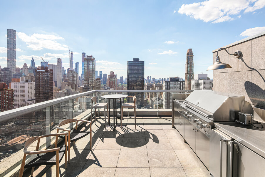 Jennifer Lawrences Manhattan Penthouse 15