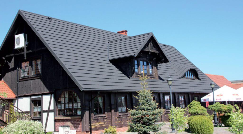 TILCOR – producent metalowych dachówek z posypką