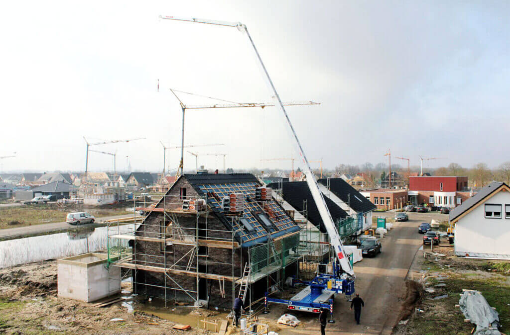 Dźwig na przyczepie K21-30 TSR.