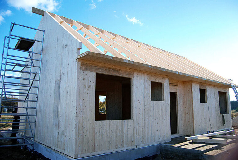 Rys. 2. wkrety-wklejane-rewolucja-w-budownictwie-z-drewna-klejonego2