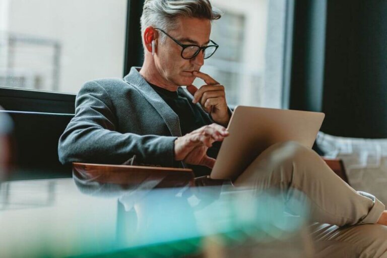 Jak dbać o finanse osobiste? 5 prostych zasad