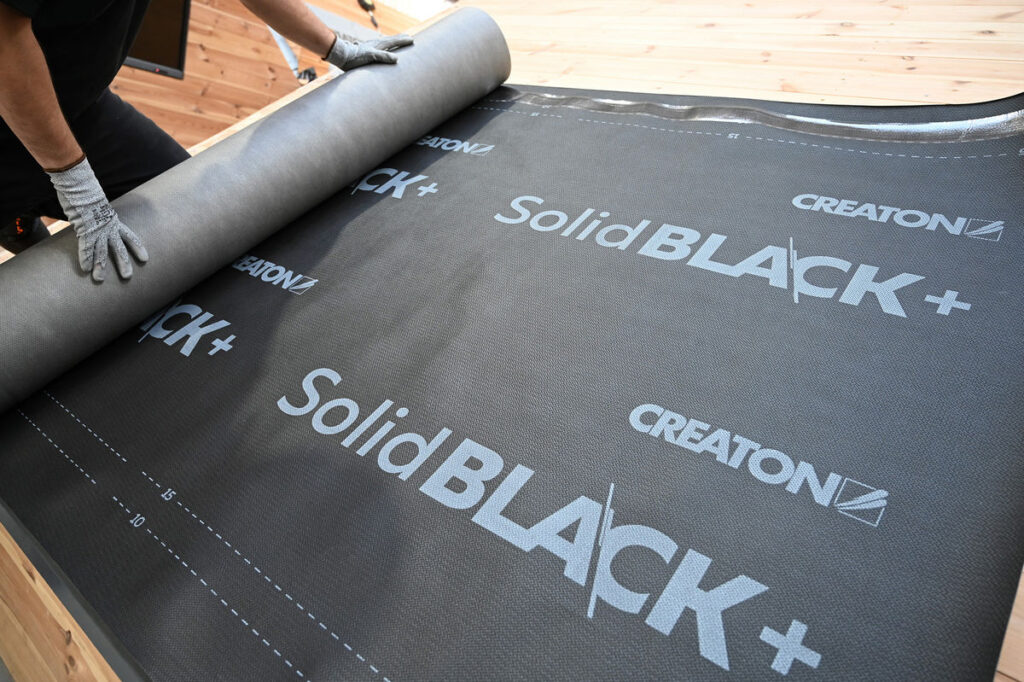 Membrana-SolidBLACK