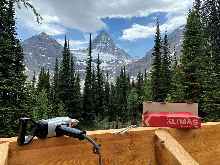 Schronisko w Mont Assiniboine, czyli górskie wyzwanie Klimas Wkręt-met