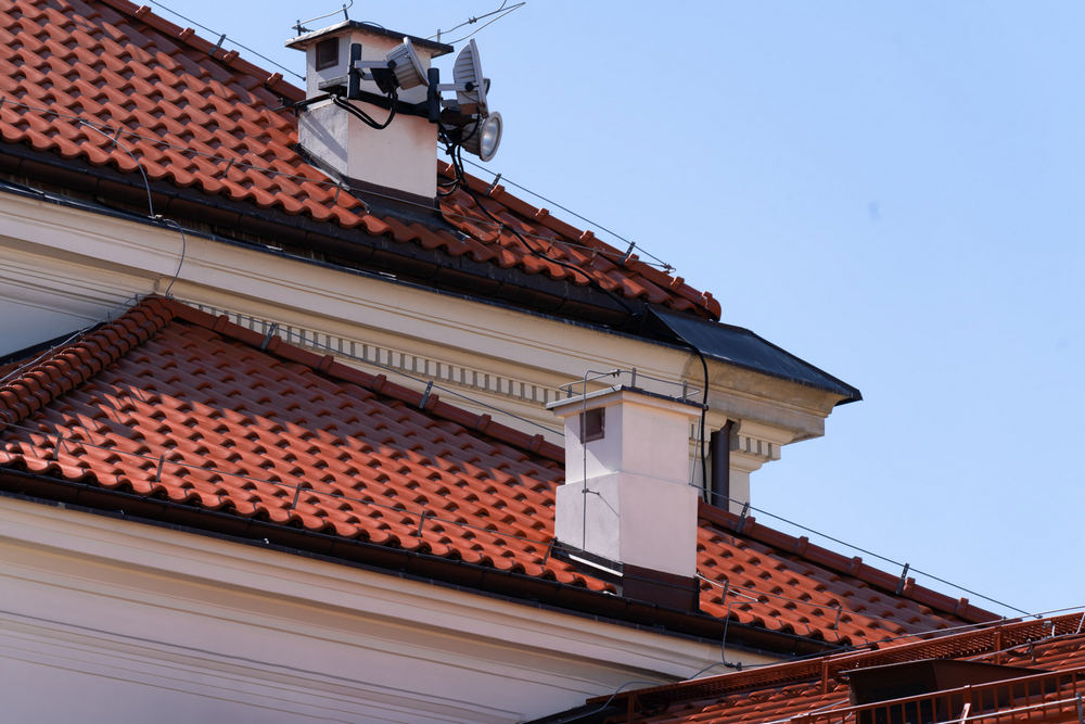Renowacja dachu Palacu Tyszkiewiczow ceramiczna dachowka Roben 5