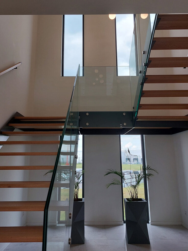 Wielkogabarytowe konstrukcje drewniane