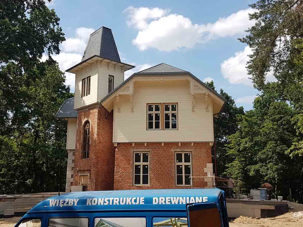 Gwiazda na łódzkich dachach