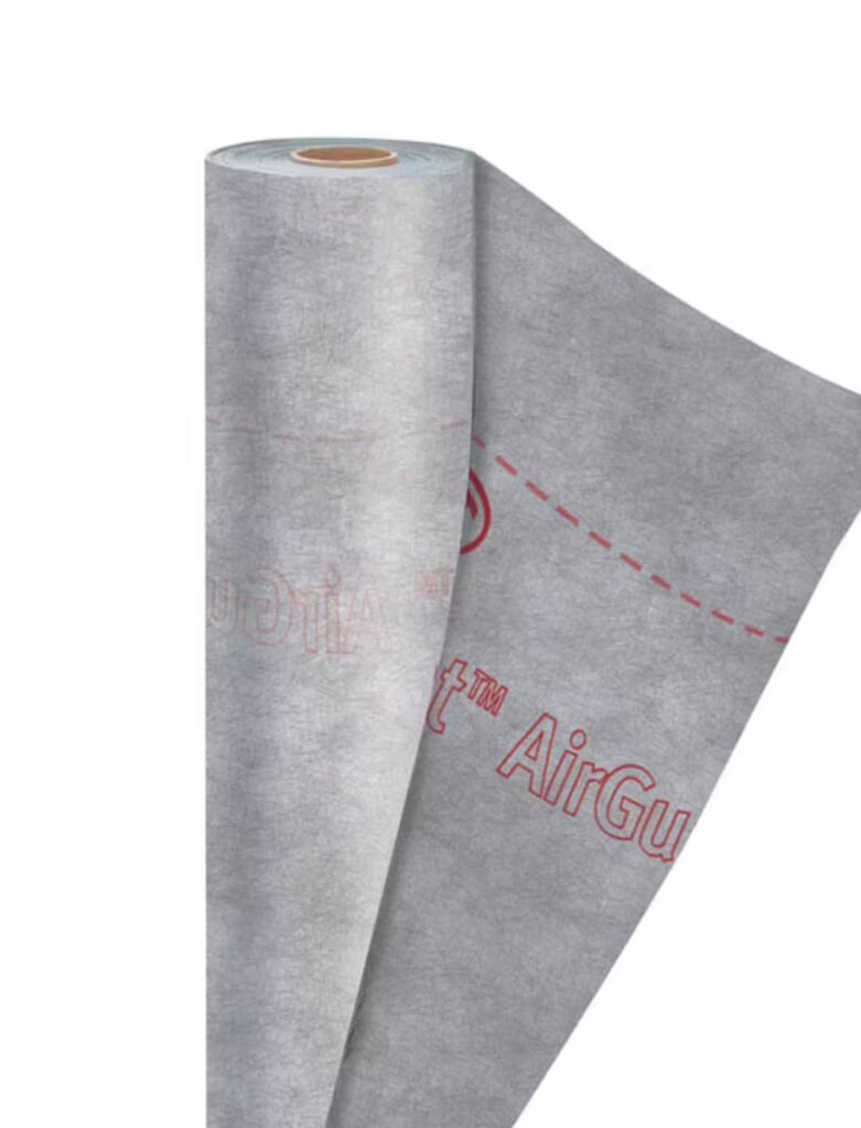 Tyvek® AirGuard® Sd23 – wyjątkowo wytrzymała mechanicznie, przeznaczona do dachów i ścian. Dzięki transparentnej strukturze ułatwia kontrolę poprawności montażu.